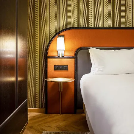 Doubletree By Hilton City Hotel 4*