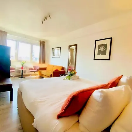 Centerstay