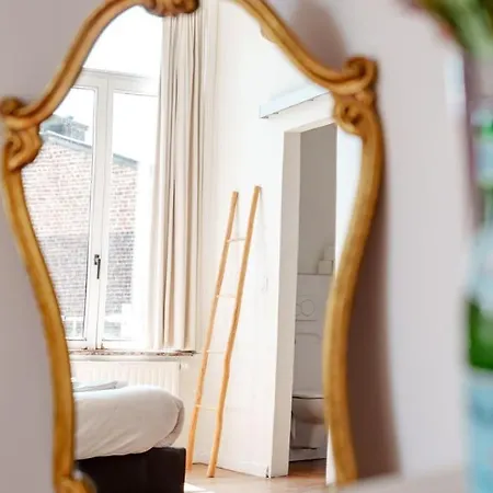 Smart - Gare Du Midi * Bruxelles