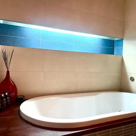 Appartamento Down Town Spacious Duplex With Private Parking & Game *