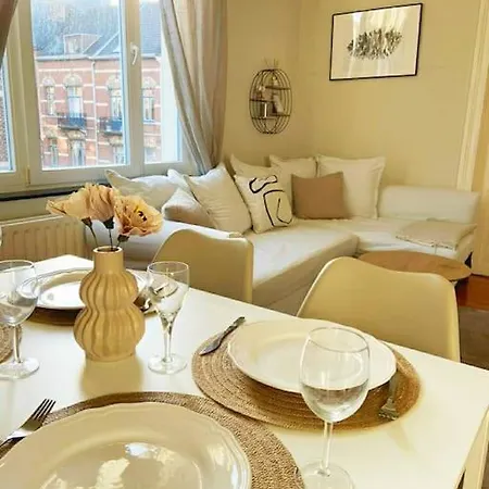 Cute Flat In * Bruxelas