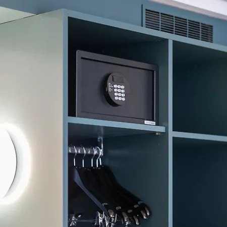 Ibis Styles Louise 3*