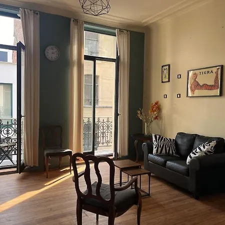 Nina's Place In The Center דירה בריסל