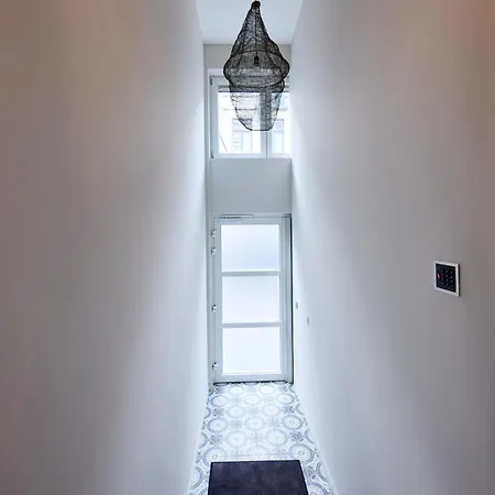 Schuman Luxe
