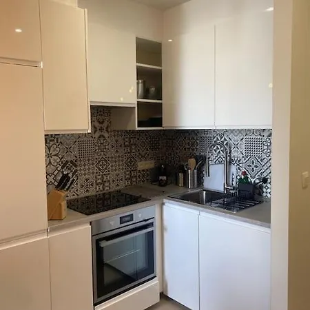 Avec Parking Gratuit Sur Place 5d Appartement *