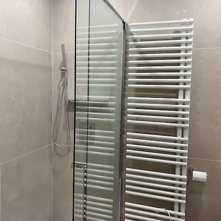 Avec Parking Gratuit Sur Place 5d Appartement Bruxelles