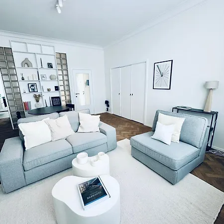 Apartment Superbe - Quartier Louise ! *
