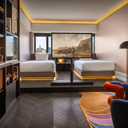 Uptown Hotel 4*