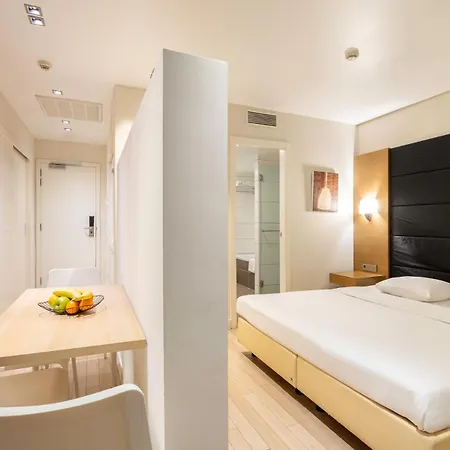 B-aparthotel Grand Place Ξενοδοχείο με διαμερίσματα 4*