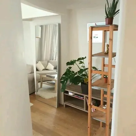 Beautiful 2 Bedroom In Place Flagey Bxl Βρυξέλλες