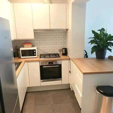 Beautiful 2 Bedroom In Place Flagey Bxl Apartment *