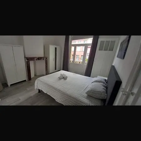 Center Apartment *