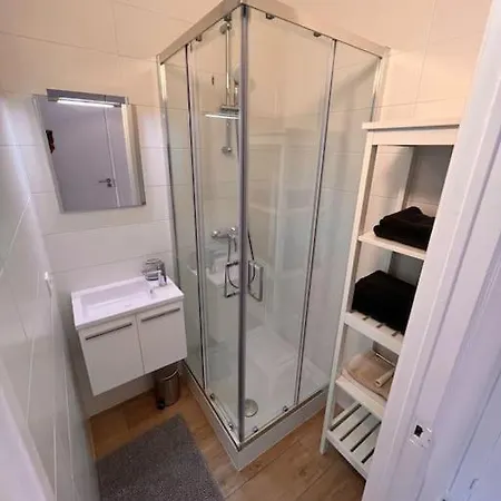 Flat Moderne Et Lumineux Daire