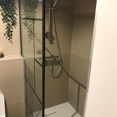 Appartement Lumineux - *