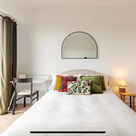 Deluxe La Cambre - With View 아파트