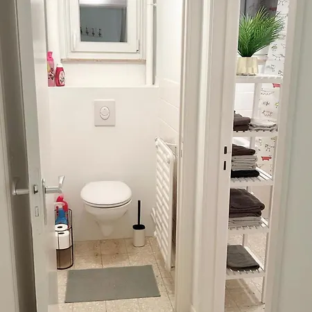 Appartement Charming Two Bedroom Flat - Nato - *