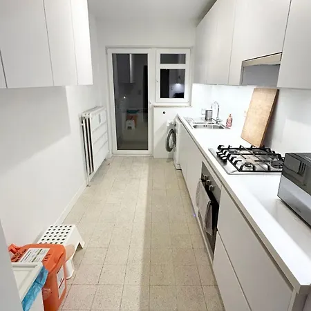Charming Two Bedroom Flat - Nato - Appartement *