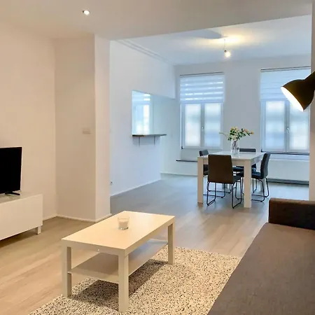 Prestige - Uptown Apartamento