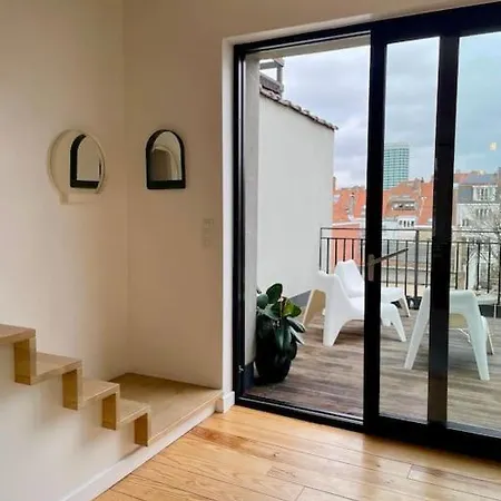 Beautiful 2 Bedroom Duplex In Le Chatelain Brussels
