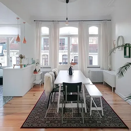 Beautiful 2 Bedroom Duplex In Le Chatelain Brussels