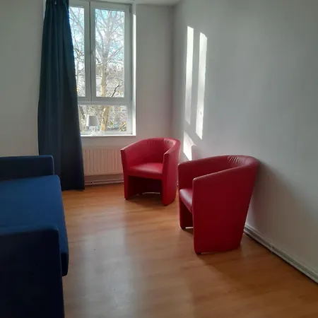 The Boulevard Sleeps 4 Appartement Brussel