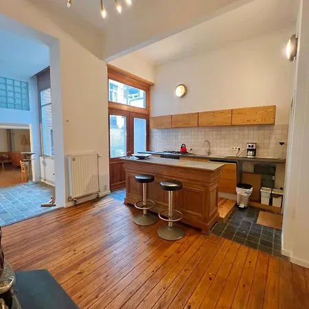 Prázdninový dům Etonnante Maison Au Style Unique A Bruxelles!