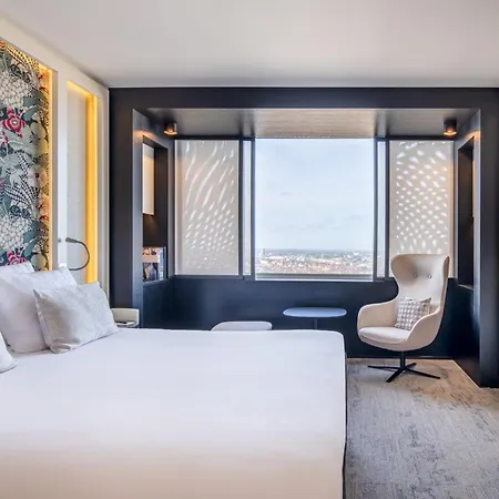 Hotel The