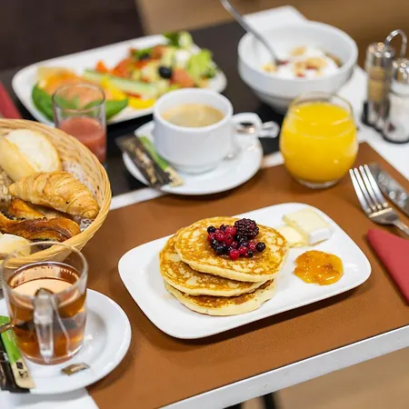 Hotel First Euroflat 4*