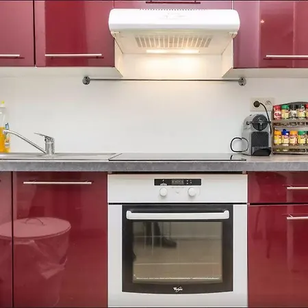 Apartman Central Red *