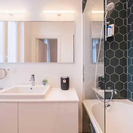 Self Check In For 2 In Heart Of Trendy Saint-gilles Brüssel