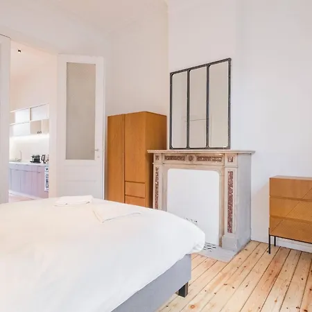 Self Check In For 2 In Heart Of Trendy Saint-gilles