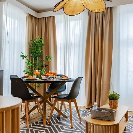 Modern Flat Near Grand Place