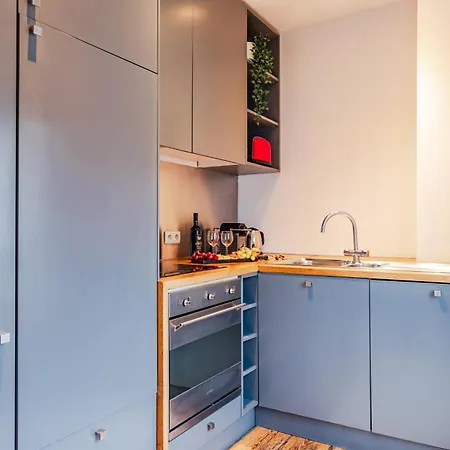 Modern Flat Near Grand Place