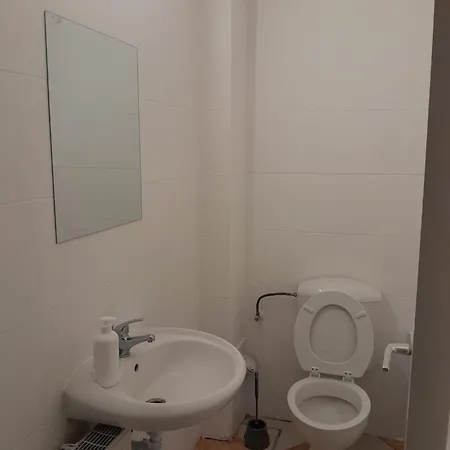 Appt Close To Grand Place Sleeps 6 * Брюссель