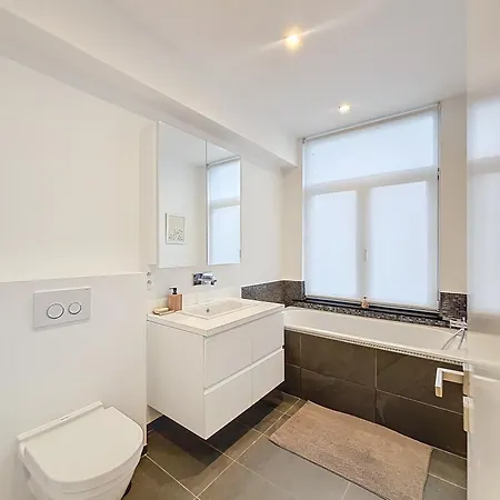 Apartment Penthouse Cinquantenaire *