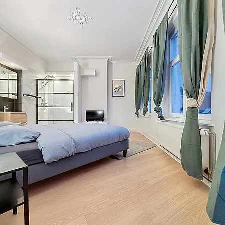 Cosy Moliere 2 *