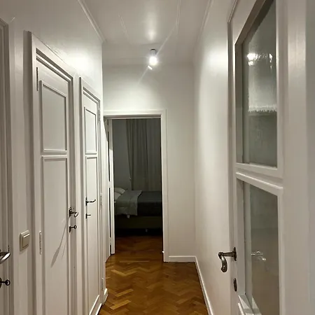 Penthouse In Avenue Louise * Brussels