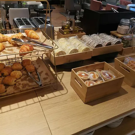 Otel Avenue Louise Trademark Collection By Wyndham 4*