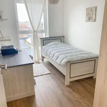 Apartamento Modern In Cureghem Anderlecht 134 M² + Terrace *