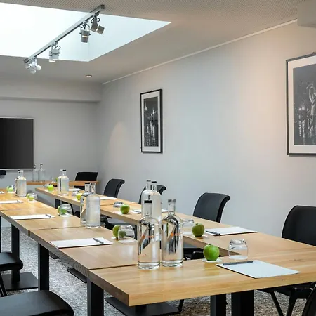 布鲁塞尔欧盟万怡酒店 酒店