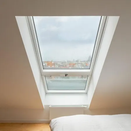 Floor New Duplex Stunning View In Trendy St Gilles בריסל