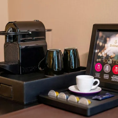 Renaissance Hotel 4*