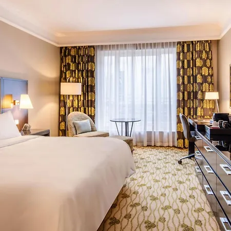 Renaissance 4*