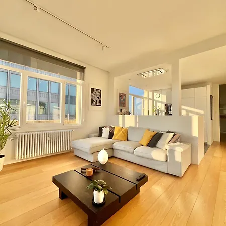 アパート Lovely Loft In Panoramic View! *