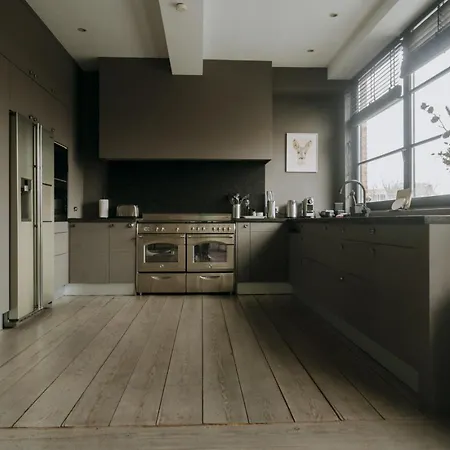 Magnificent Loft - 3 Bedroom Duplex Брюссель