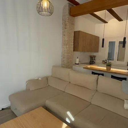 Of Ruzafa 3 Bedrooms Apartment *