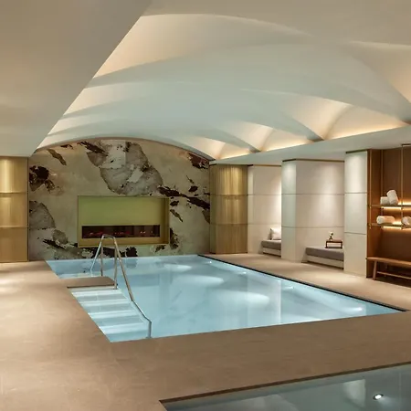 Corinthia Grand Astoria Hotel