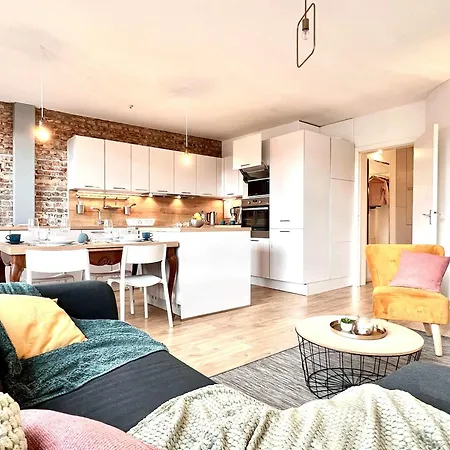 Bright & Stylish In Nature Apartment
