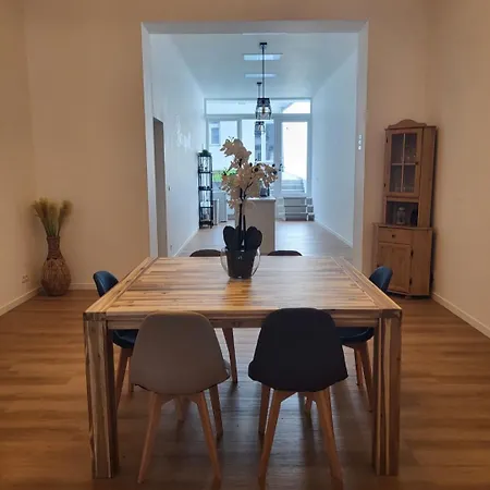 Eden's Private - European Quarter Проживание в семье Брюссель