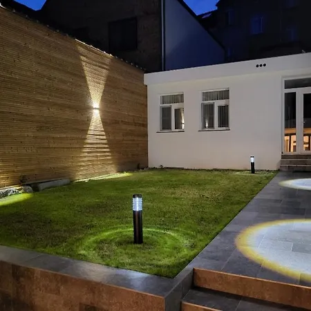 Проживание в семье Eden's Private - European Quarter Брюссель